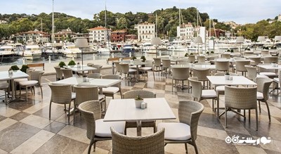 کافه و شیرینی پزی آر ای ای دی